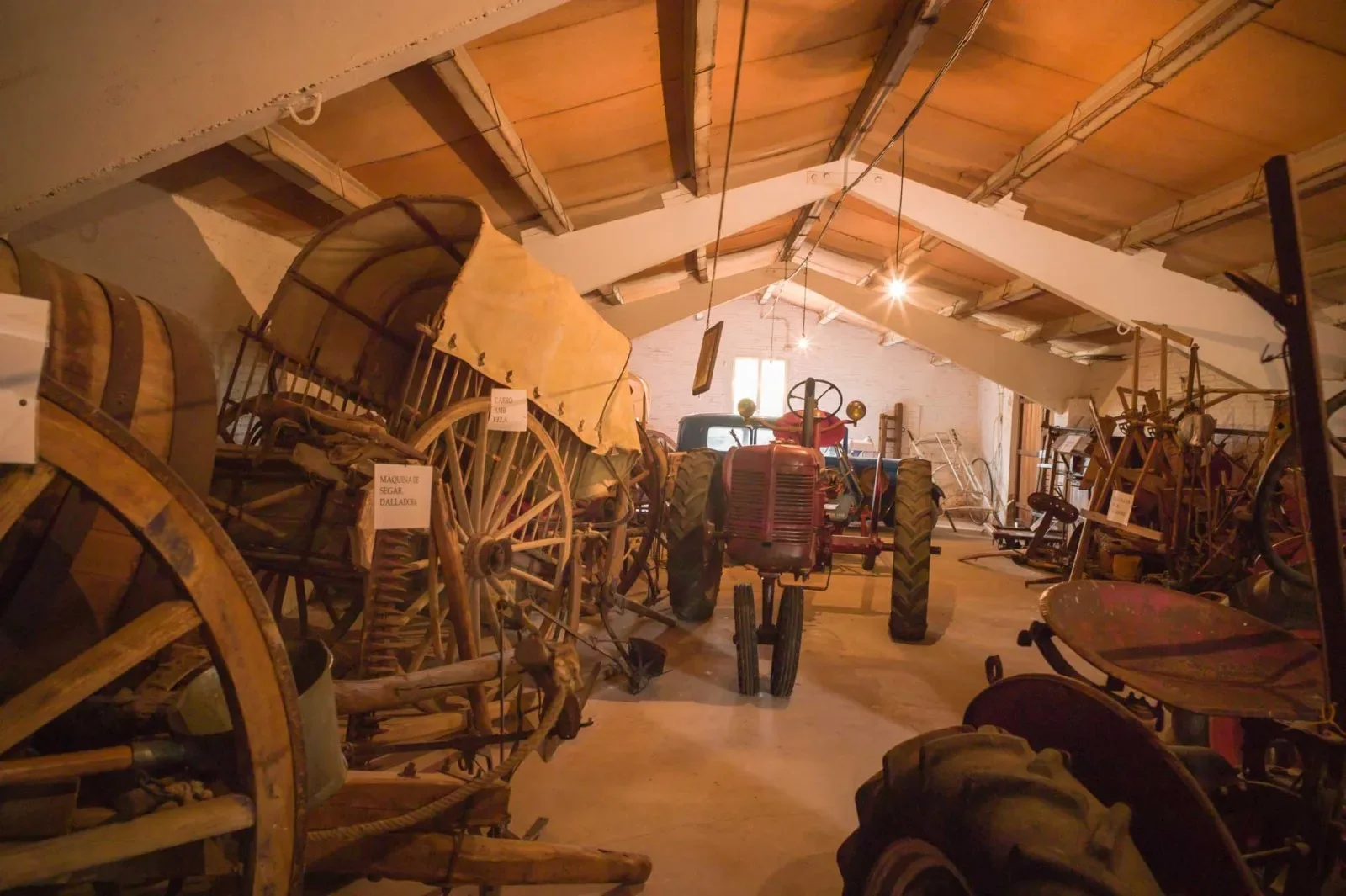 Museu rural La col·lecció disposa de més de 2.000 peces relacionades amb el treball del ca